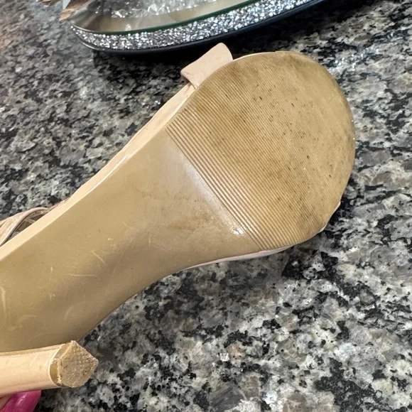 Candie's Nude glossy ankle strap Heels 7.5 - Picture 10 of 11